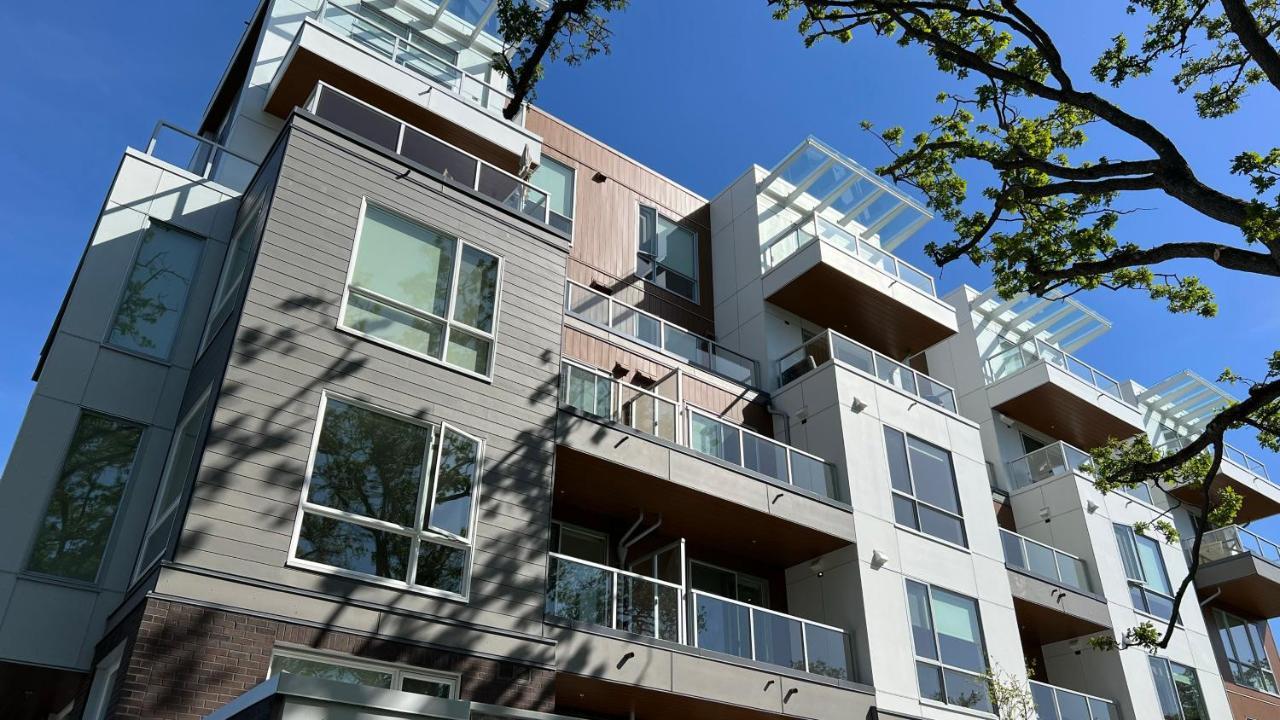 Hillside Oasis By Iris Properties! Victoria Exterior foto